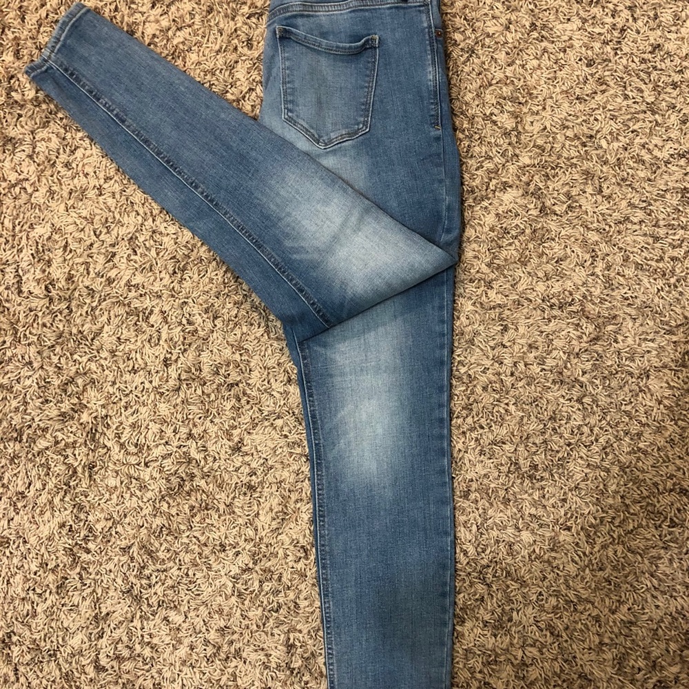 Old Navy “Rockstar Super Skinny” Jeans